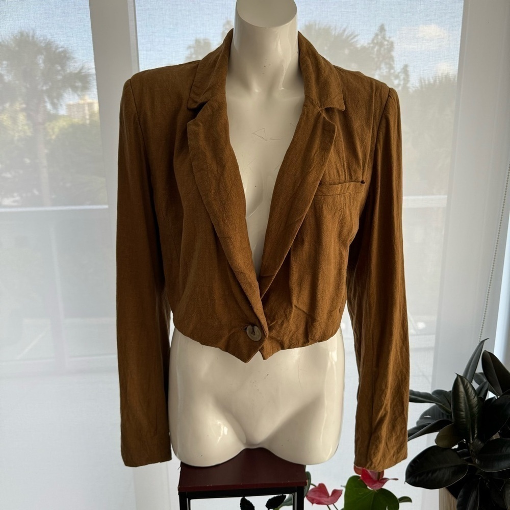 Free People Coco Cropped Blazer one button closure , size M - Picture 10 of 16